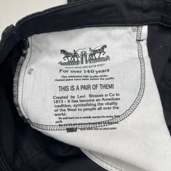 Levi's Jeans Mens 40/30 Black 559 Relaxed Straight Cotton Stretch Five Pocket - Picture 13 of 15